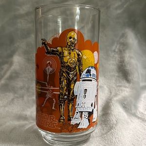 1977 Twentieth Century Fox Film co. R2-D2 Star Wars Glass.